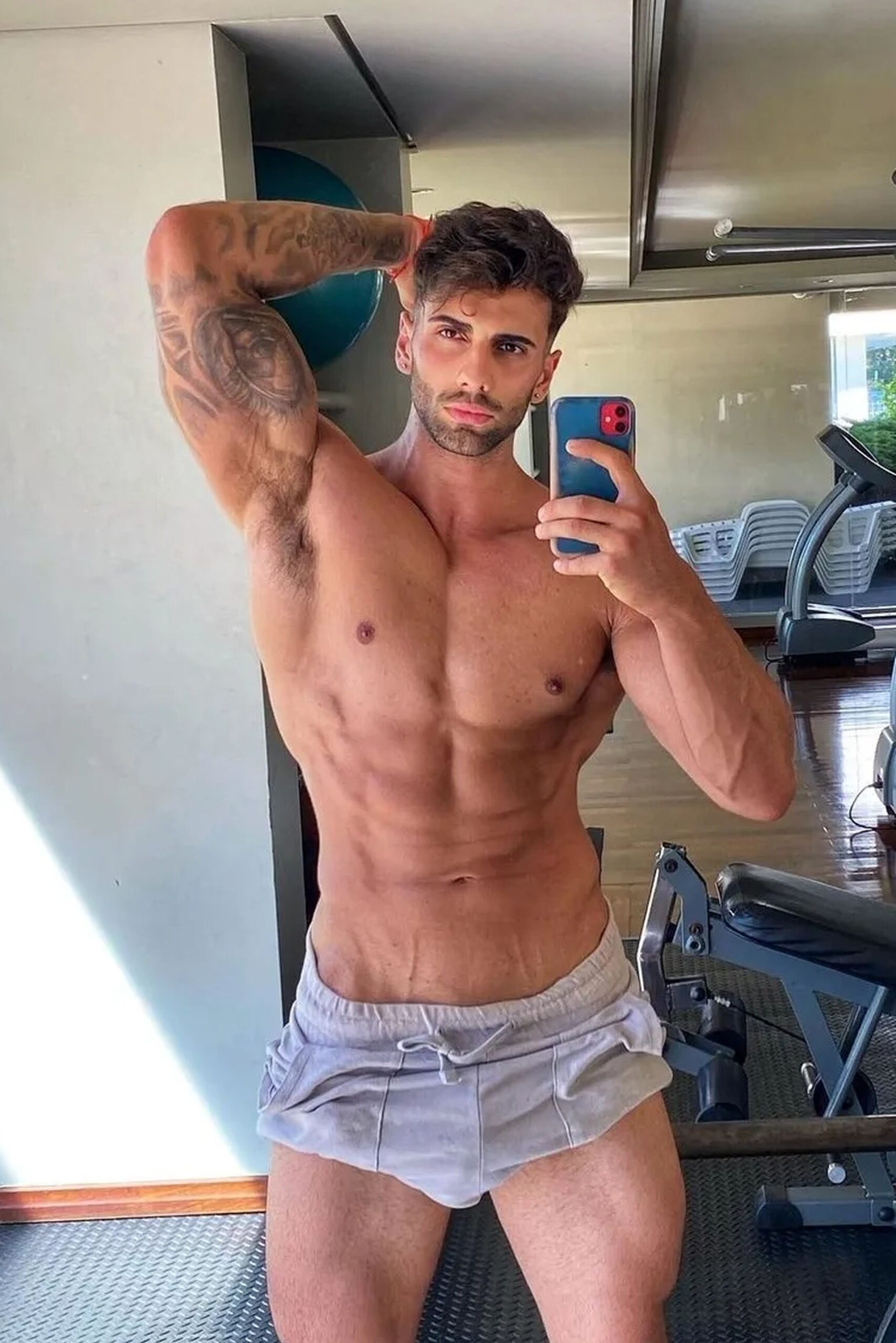 Uruguayan gay porn performer Facundo Antunes