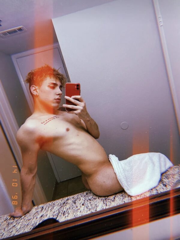 Argentinian gay porn performer Ivo Pompolo