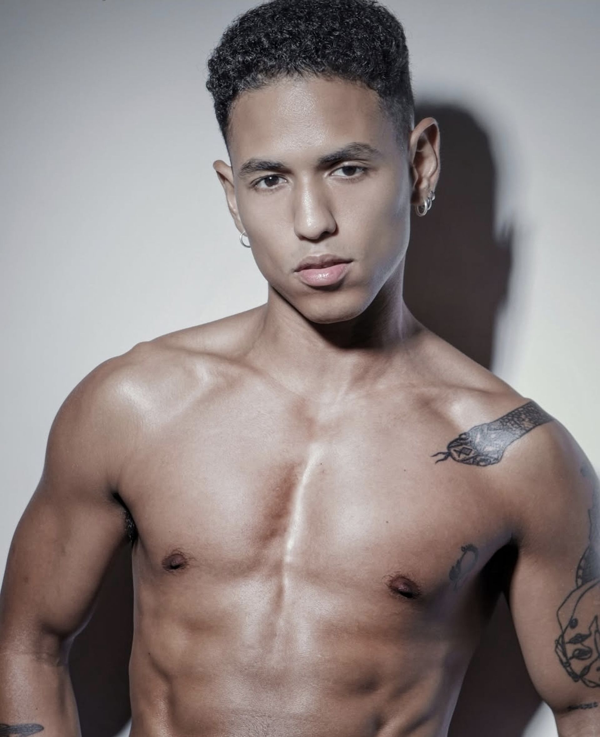 Argentinian gay porn performer Lonso Leone