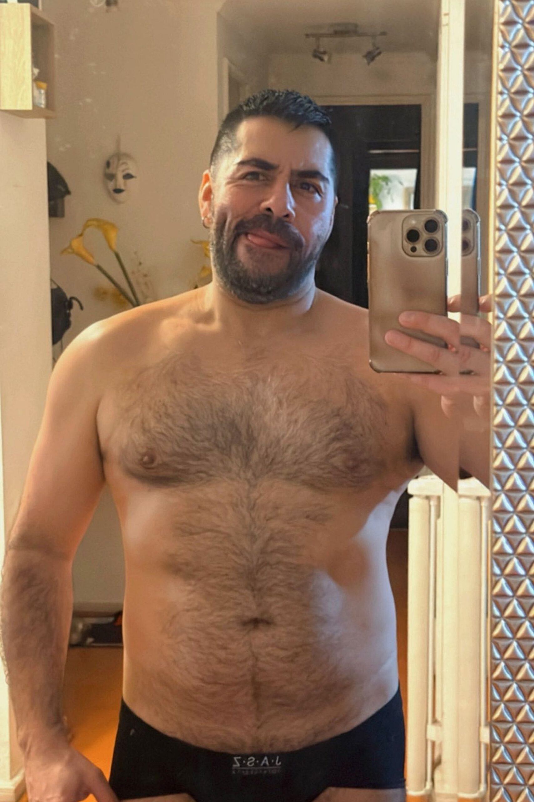 Chilean gay porn performer Papadebruno
