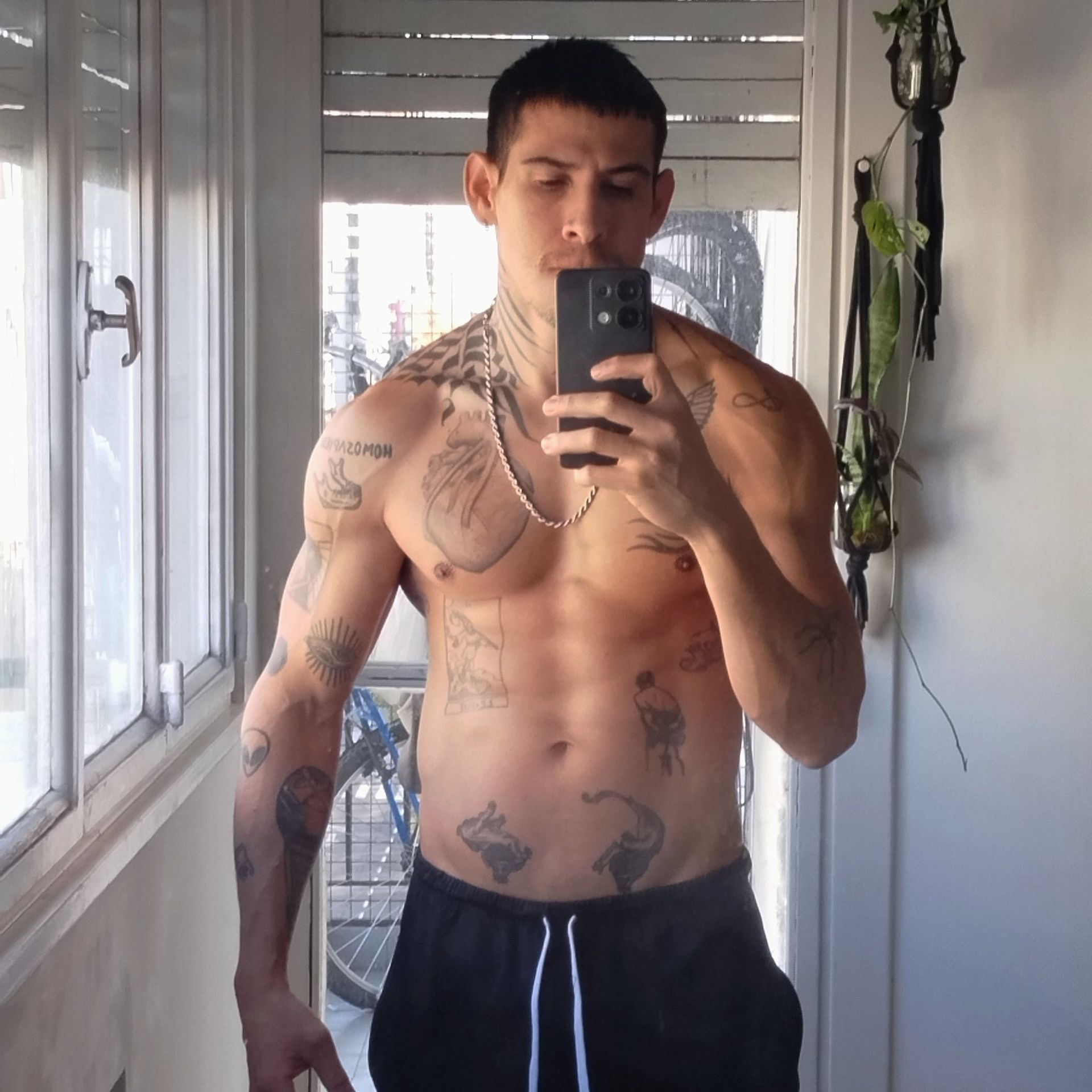 Argentinian gay porn performer SapienSapien