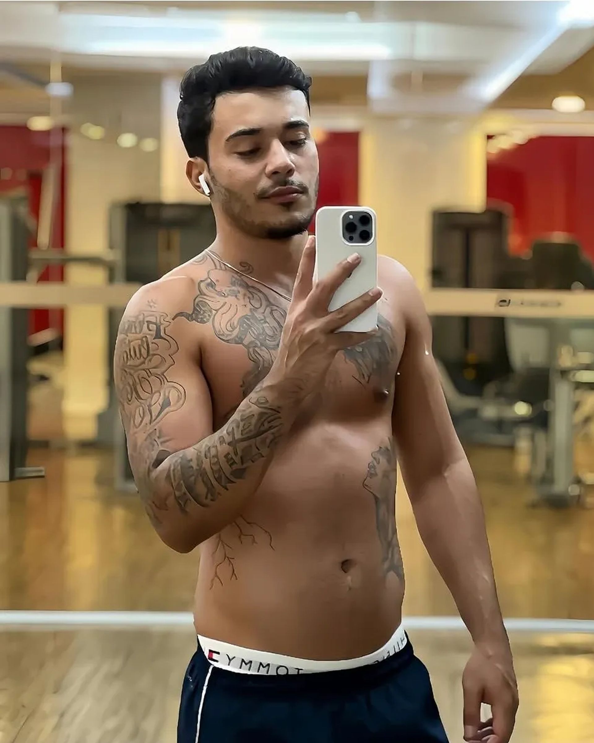 Brazilian gay porn performer Taylon Soarez