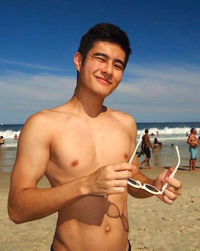 Brazilian gay porn performer Leonaordo