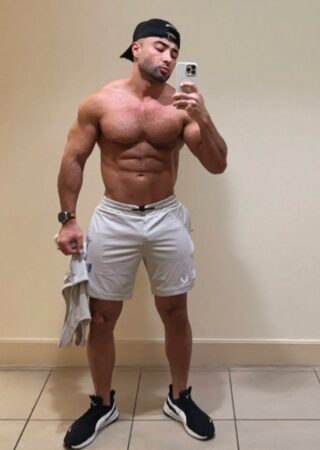 Colombian gay porn performer Amir Pounding