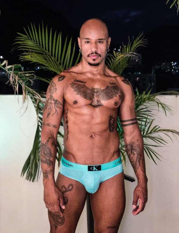 Ramiro Ebony